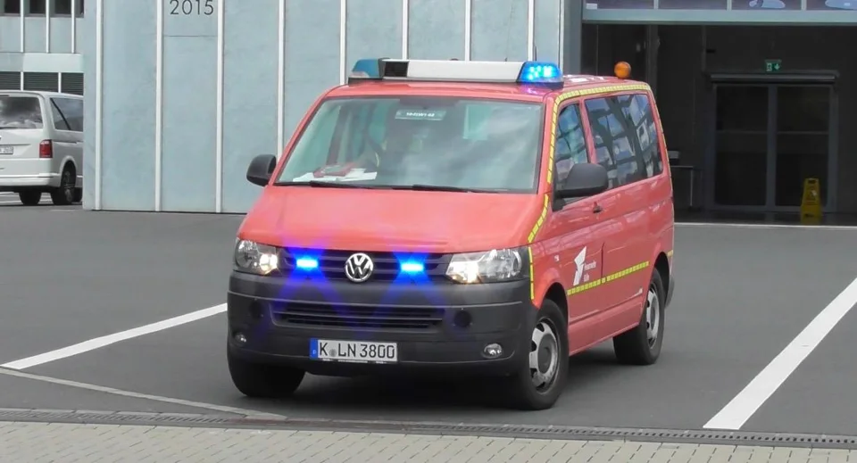 Feuerwehr Köln · KdoW · BF Köln FW 10
